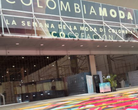 Moda Além das Fronteiras: Grupo Rovitex Marca Presença na Colombiamoda 2025, o Maior Evento de Moda da América Latina